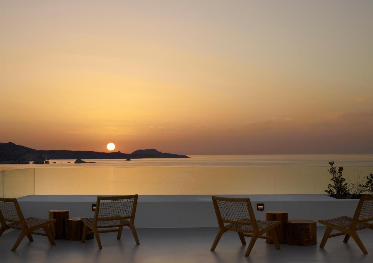 Domes White Coast Milos, Adults Only - Small Luxury Hotels Of The World Mytakas Exterior photo